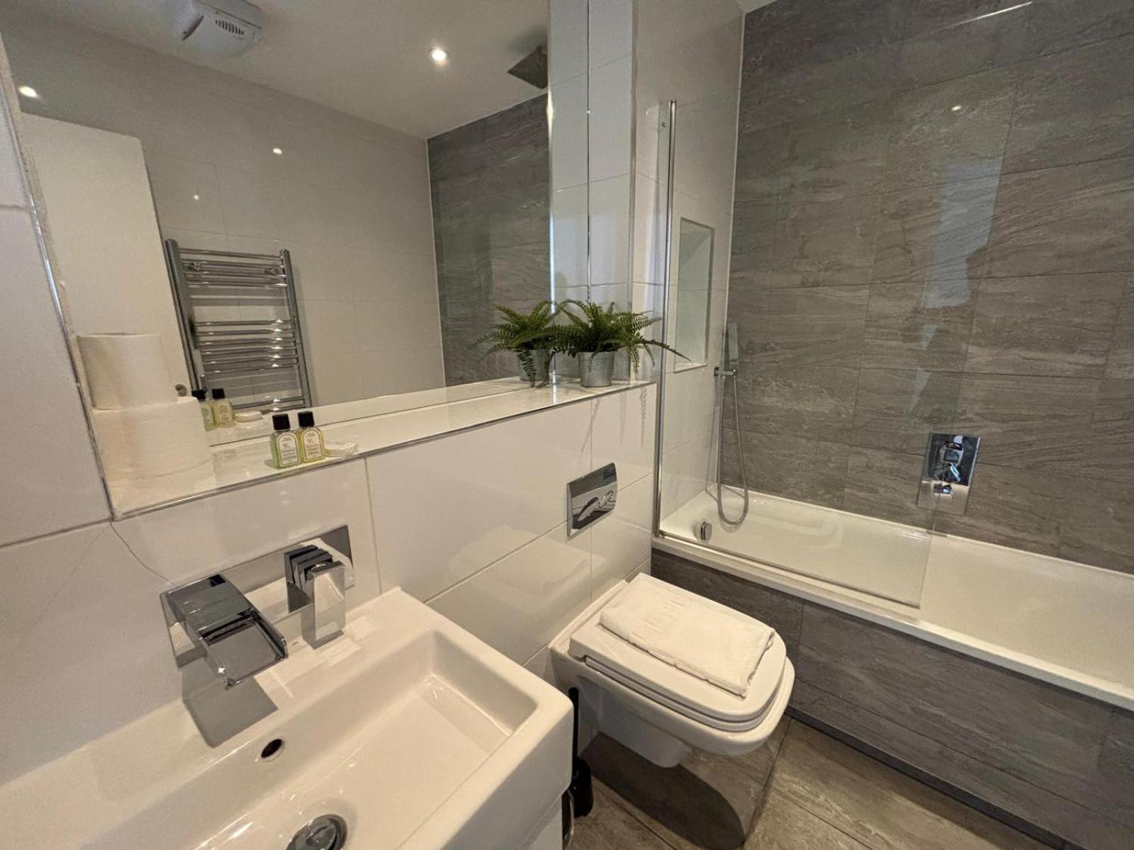 Farringdon Apartments London Bagian luar foto